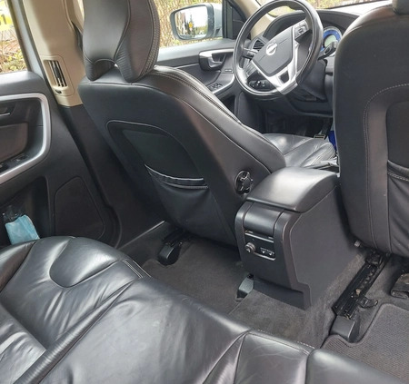 Volvo XC 60 cena 43000 przebieg: 368000, rok produkcji 2011 z Gdynia małe 16